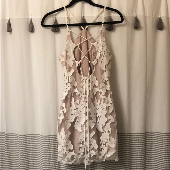 New Years LF White Lace Sequin Bodycon Dress - Picture 8 of 13